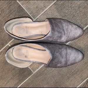 Gray Dorsay Flats